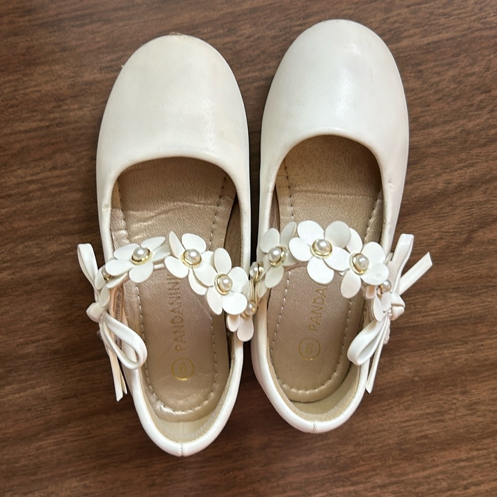 White Maryjane style dress shoes